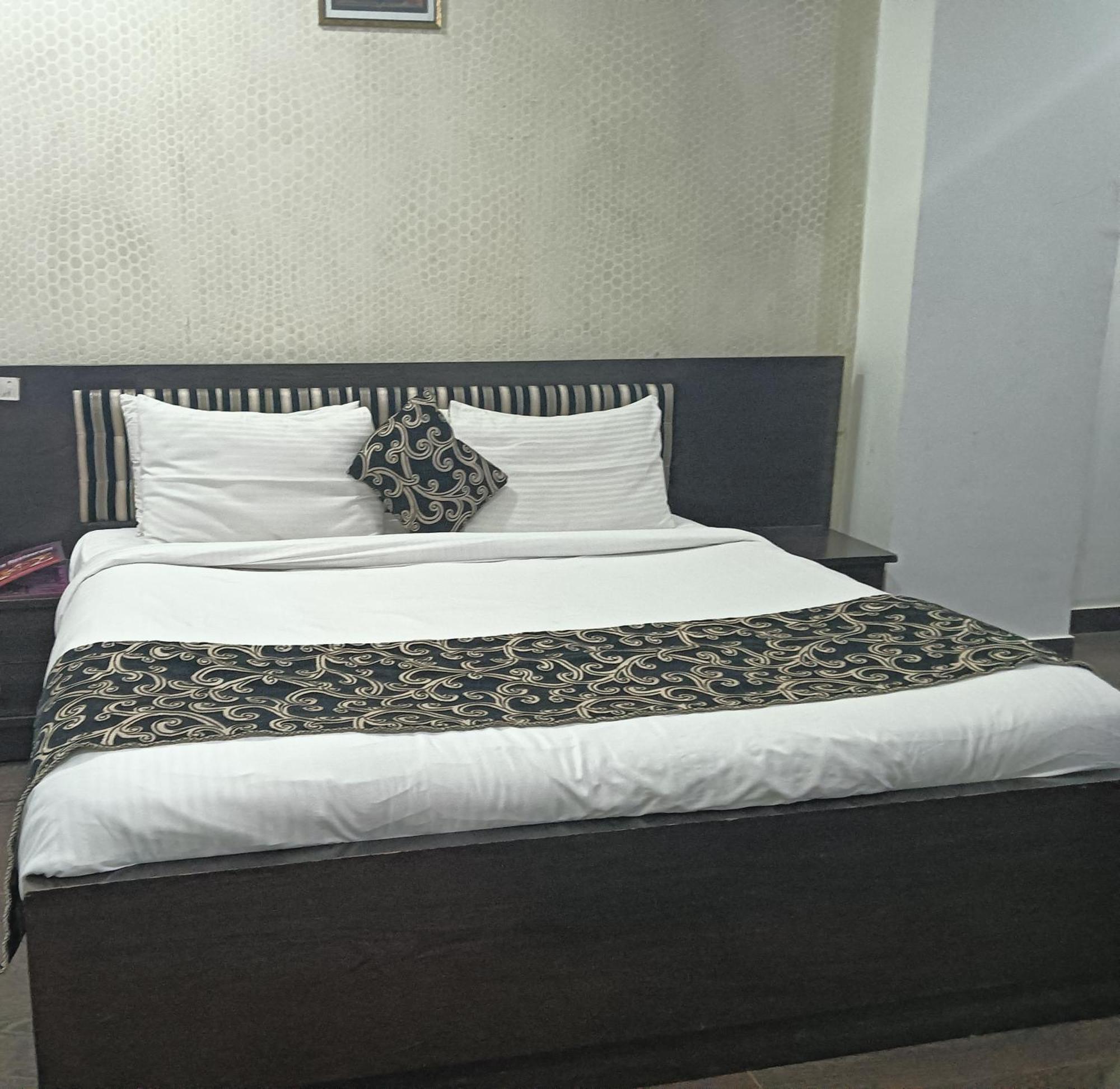 Hotel Palazzo Di Lara Ghaziabad Exterior foto
